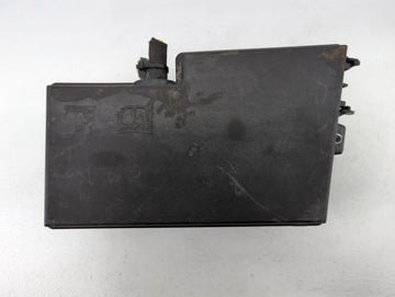 2019 Ford Escape Fusebox Fuse Box Panel Relay Module P/N:E00027328 AV6T-14A067-AD, AV6T-14A142-AB Fits OEM Used Auto Parts -
