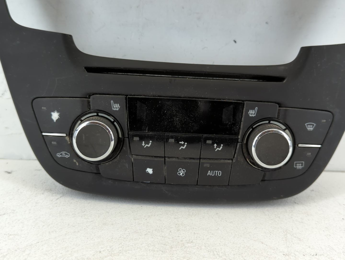 2017-2019 Ford Escape Climate Control Module Temperature AC/Heater Replacement P/N:2070 100902 0087A 13297381 Fits OEM Used 