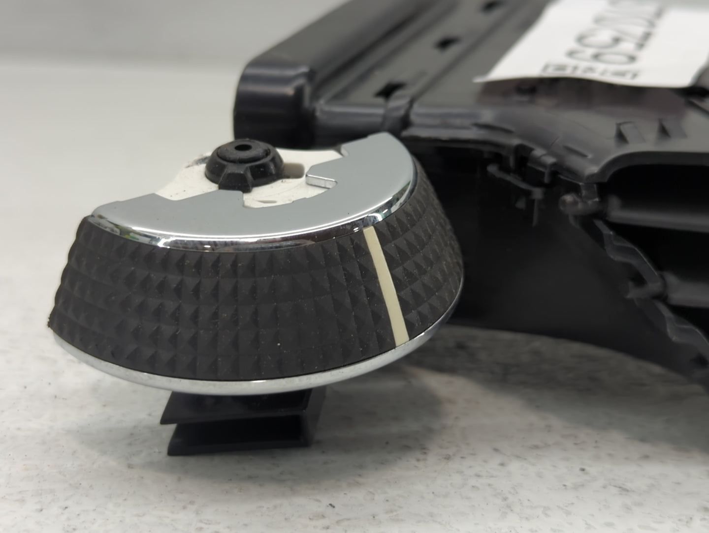 2019 Ford Escape  AC AIR VENT GRILLE - Oemusedautoparts1.com