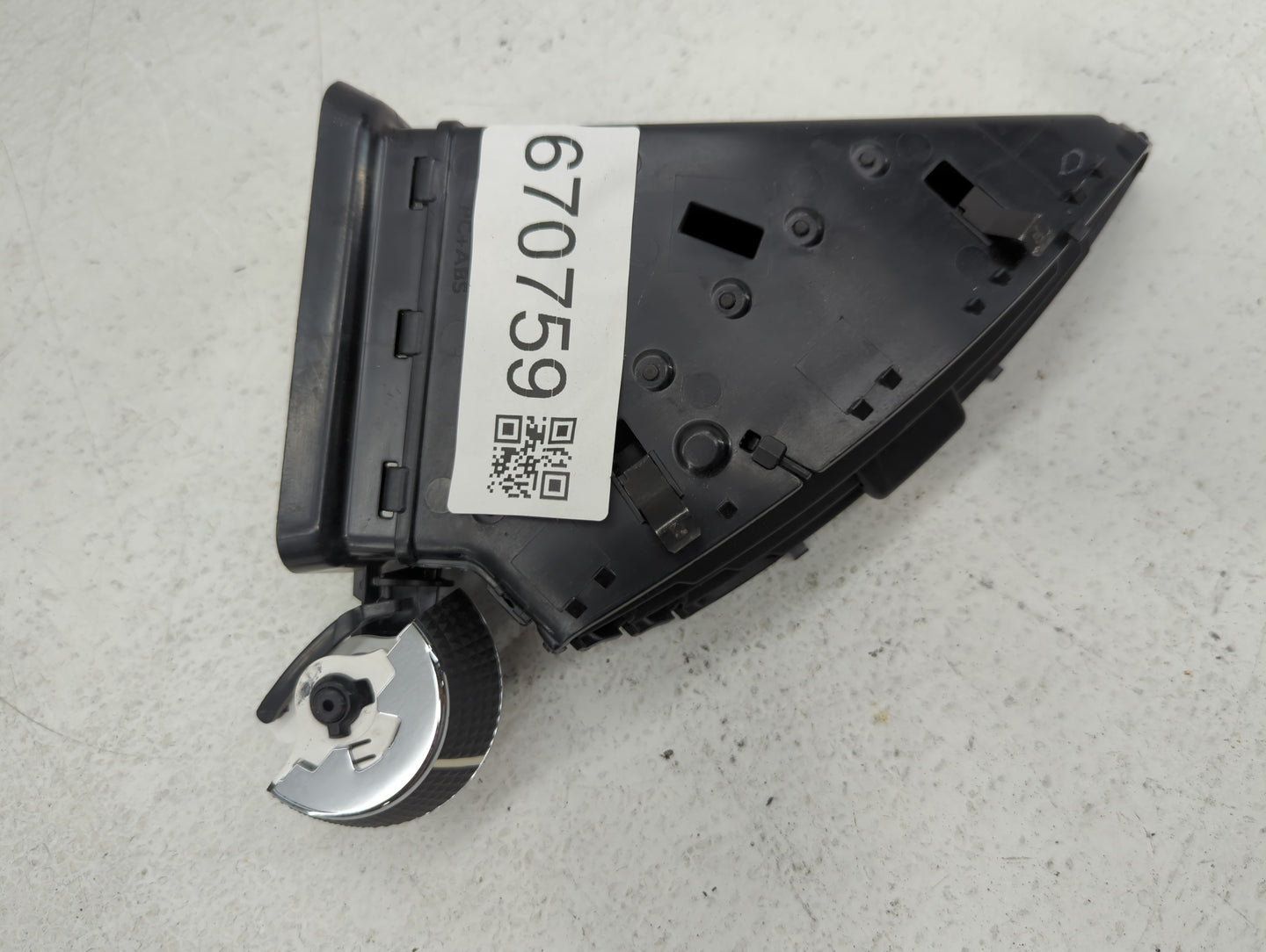 2019 Ford Escape  AC AIR VENT GRILLE - Oemusedautoparts1.com