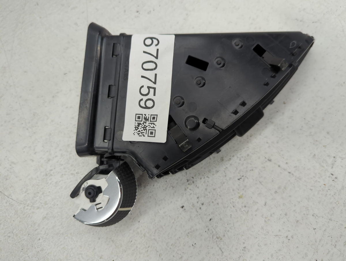 2019 Ford Escape  AC AIR VENT GRILLE - Oemusedautoparts1.com