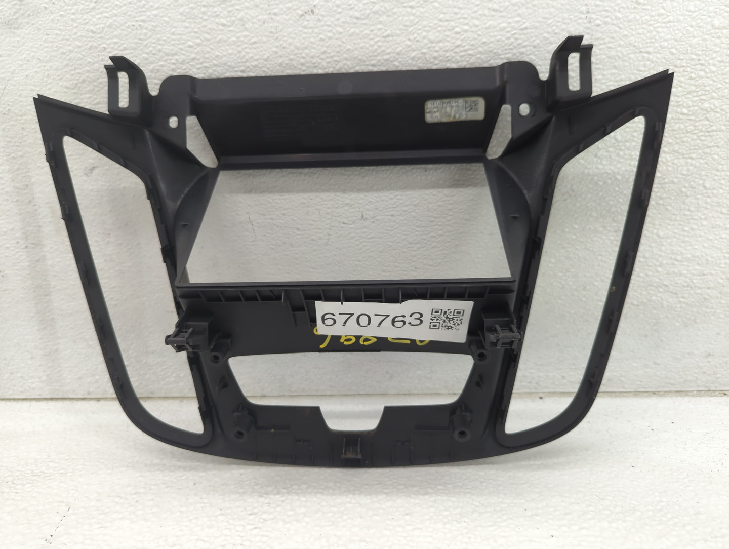 2019 Ford Escape Radio Climate Panel Bezel - Oemusedautoparts1.com
