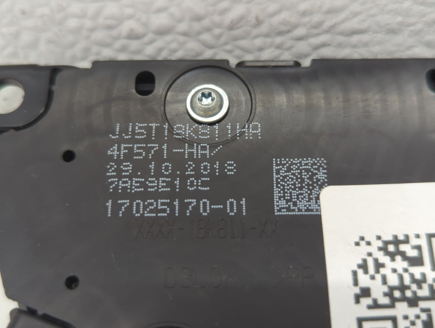 2018-2019 Ford Escape Climate Control Module Temperature AC/Heater Replacement P/N:4F571-HA JJ5T18K811HA Fits Fits 2018 2019