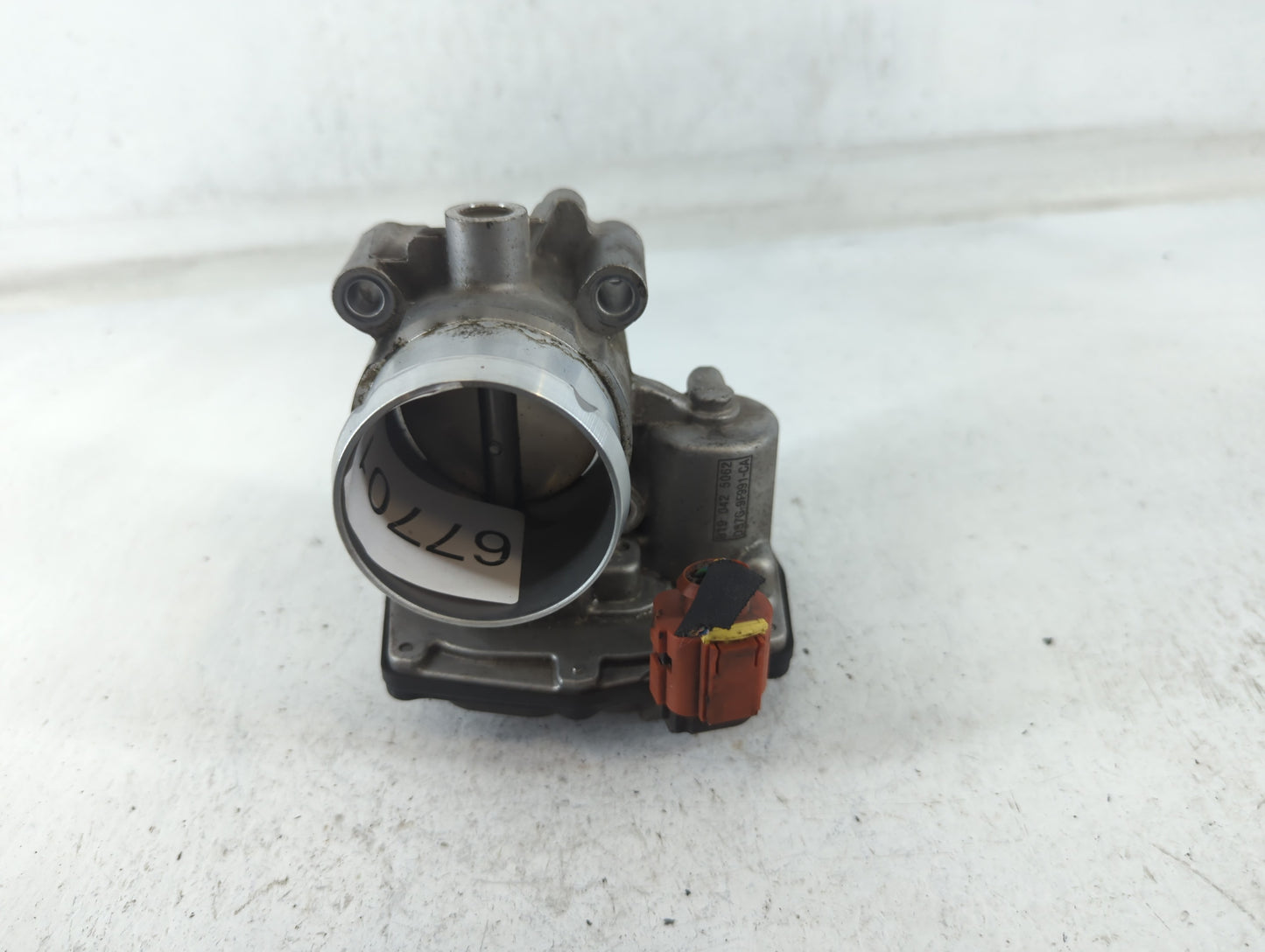 2017-2019 Ford Escape Throttle Body P/N:DS7G-9F991-CA Fits Fits 2014 2015 2016 2017 2018 2019 2020 OEM Used Auto Parts - Oem