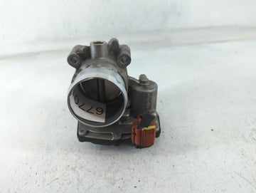 2017-2019 Ford Escape Throttle Body P/N:DS7G-9F991-CA Fits Fits 2014 2015 2016 2017 2018 2019 2020 OEM Used Auto Parts - Oem