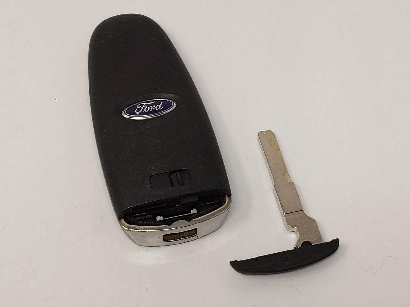 Ford Keyless Entry Remote Fob M3n5wy8609 Bt4t-15k601-Hx 5 Buttons - Oemusedautoparts1.com