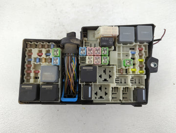 2019 Ford Escape Fusebox Fuse Box Panel Relay Module P/N:E02345500 AV6T-14A067-AD Fits OEM Used Auto Parts
