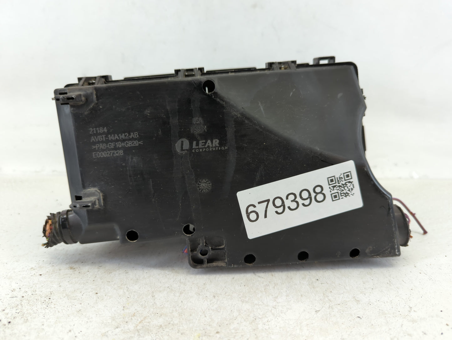2019 Ford Escape Fusebox Fuse Box Panel Relay Module P/N:E02345500 AV6T-14A067-AD Fits OEM Used Auto Parts - Oemusedautopart