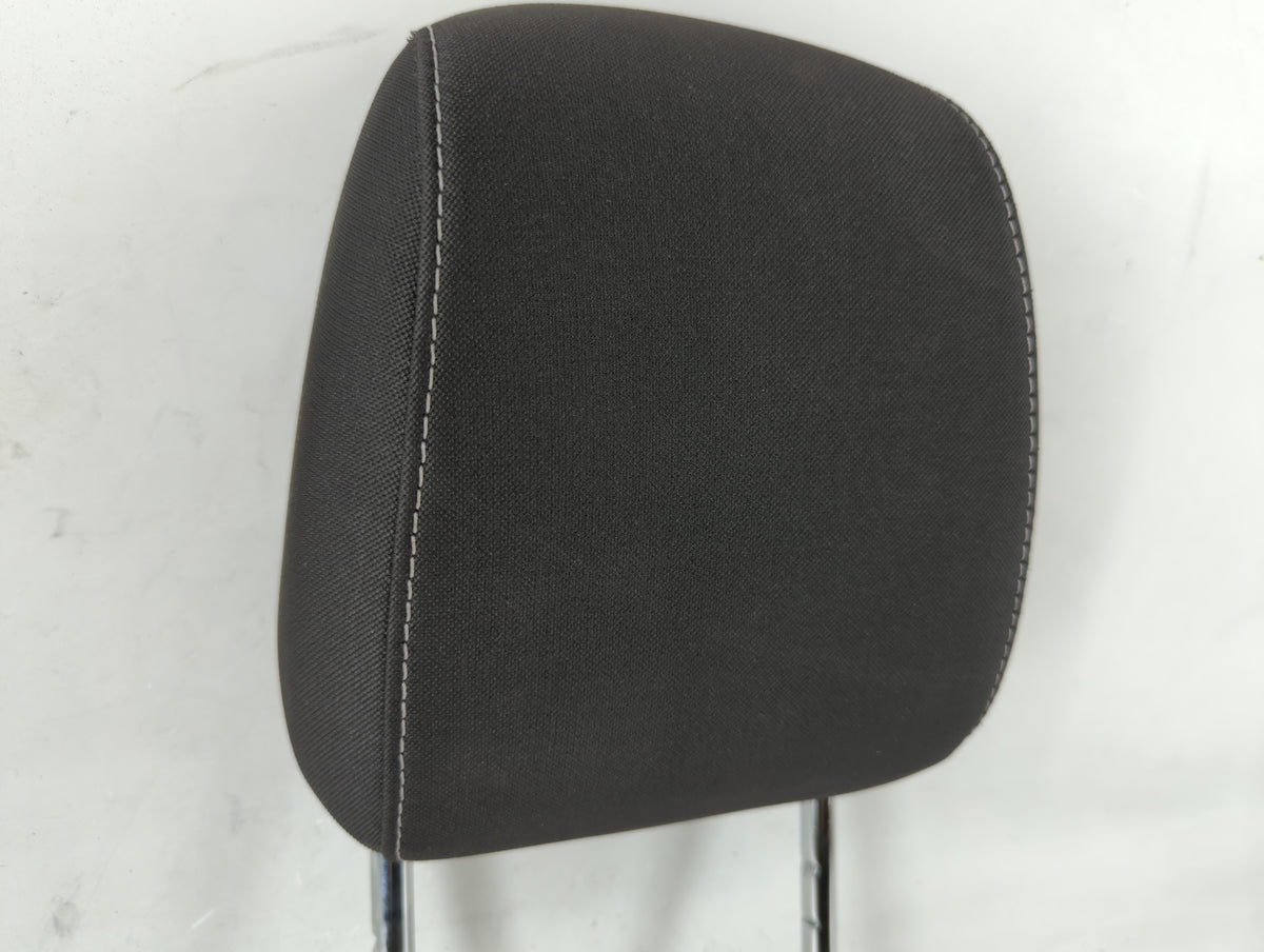 2019 Ford Escape Headrest Head Rest Rear Center Seat Black 679758 - Oemusedautoparts1.com