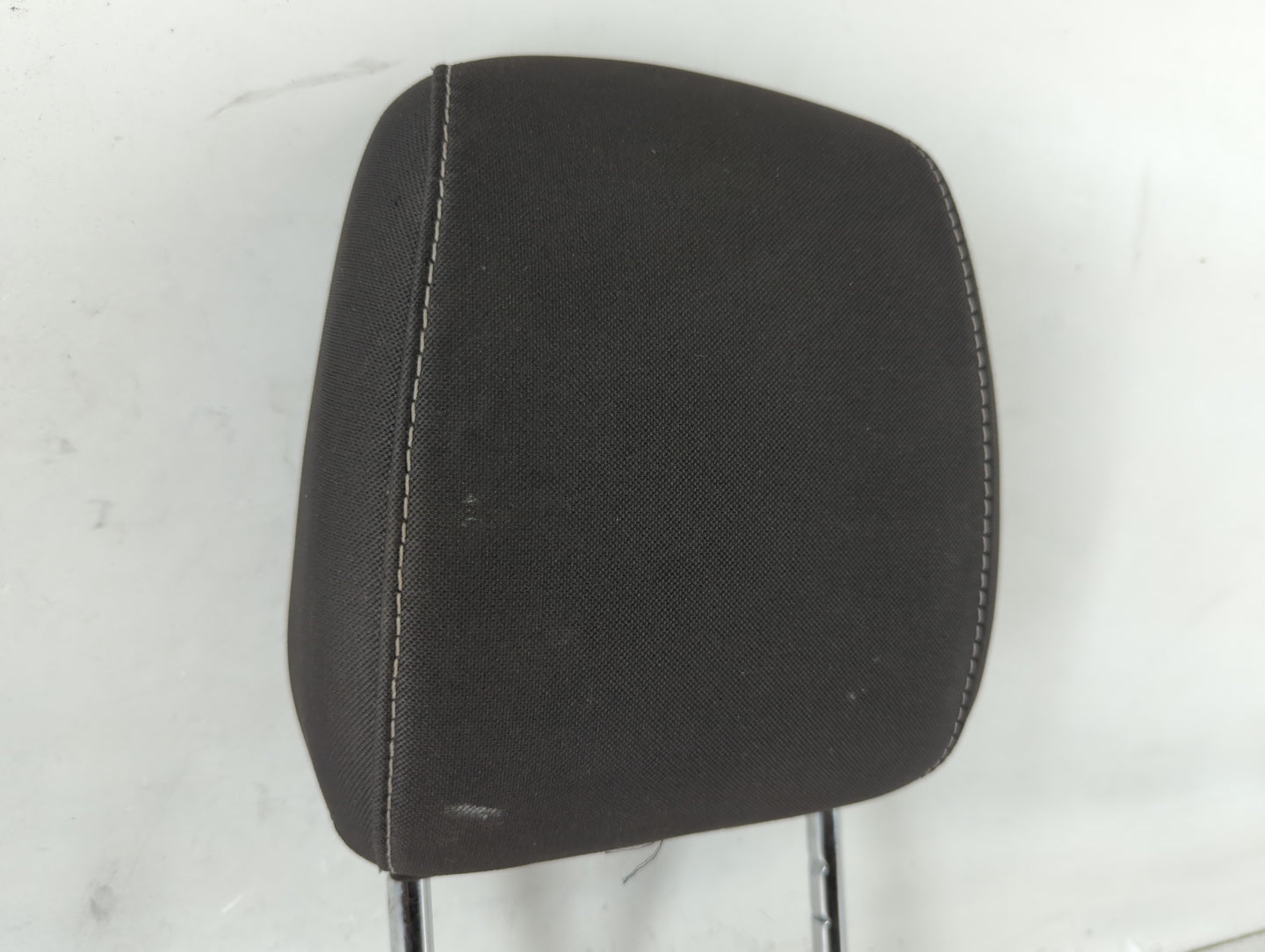 2019 Ford Escape Headrest Head Rest Front Driver Passenger Seat Black - Oemusedautoparts1.com
