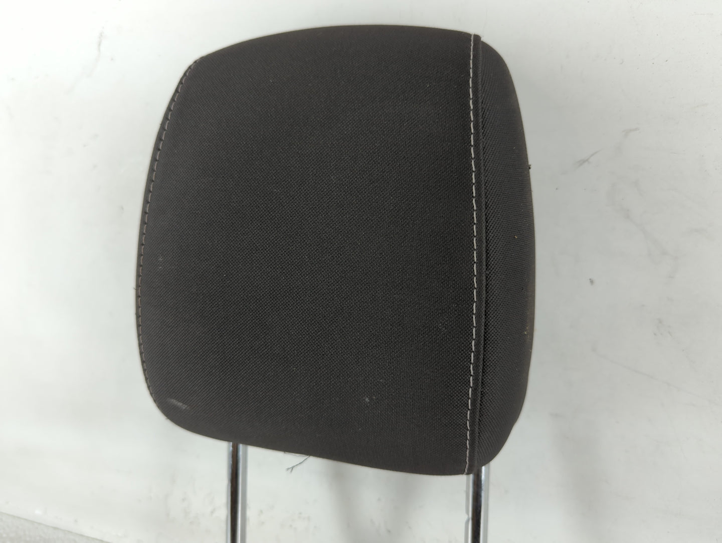 2019 Ford Escape Headrest Head Rest Front Driver Passenger Seat Black - Oemusedautoparts1.com