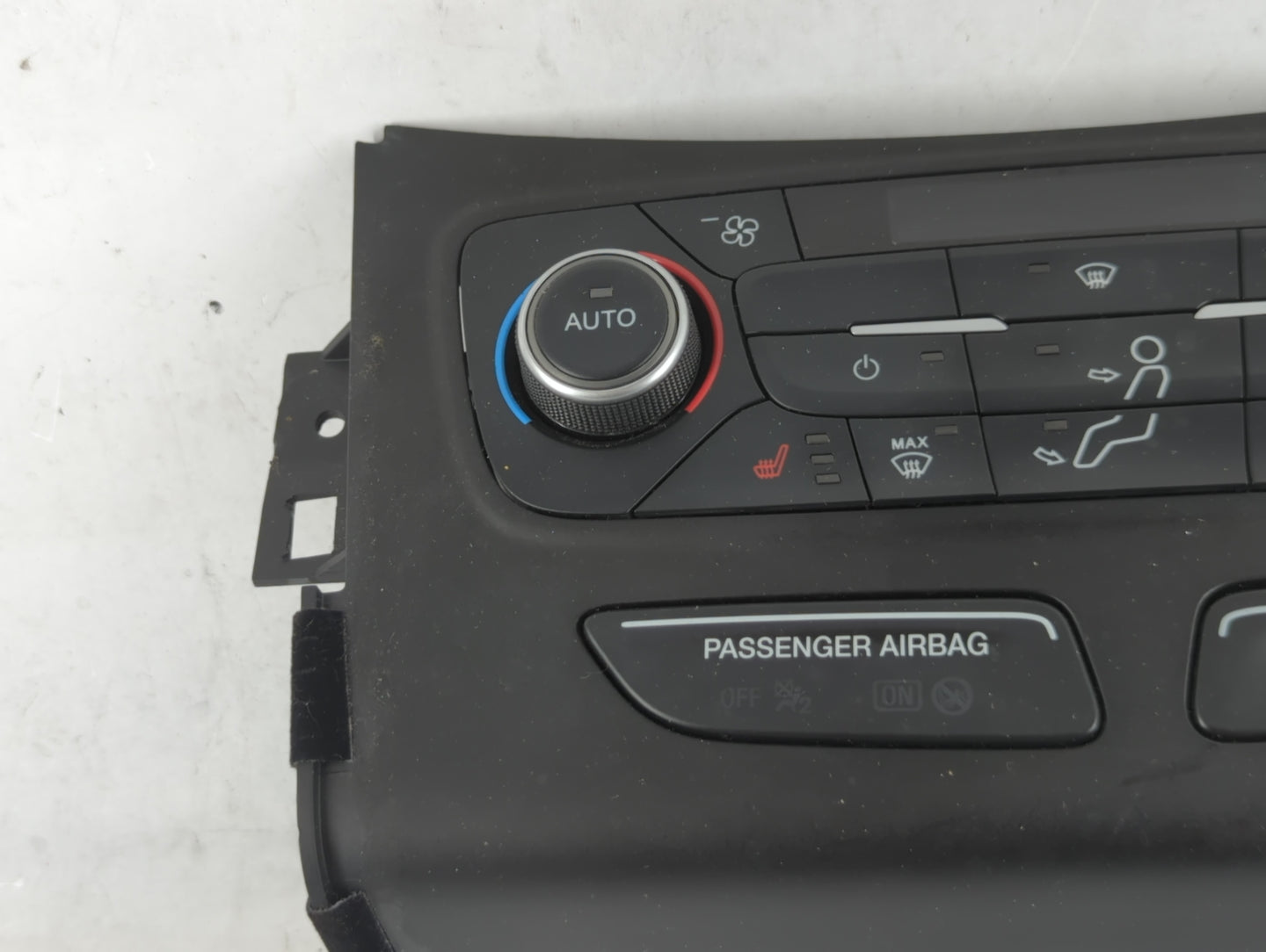 2018-2019 Ford Escape Climate Control Module Temperature AC/Heater Replacement P/N:GJ5T-18C612-CJ Fits Fits 2018 2019 OEM Us