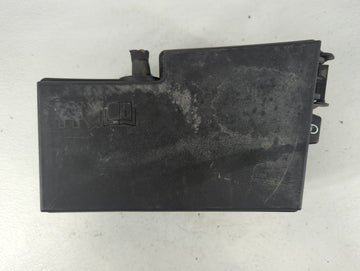 2019 Ford Escape Fusebox Fuse Box Panel Relay Module P/N:E00027328 AV6T-14A067-AD, AV6T-14A142-AB Fits OEM Used Auto Parts -