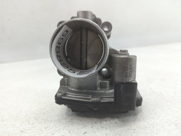 2017-2019 Ford Escape Throttle Body P/N:DS7G-9F991-CA B18 249 5048 Fits Fits 2014 2015 2016 2017 2018 2019 2020 OEM Used Aut