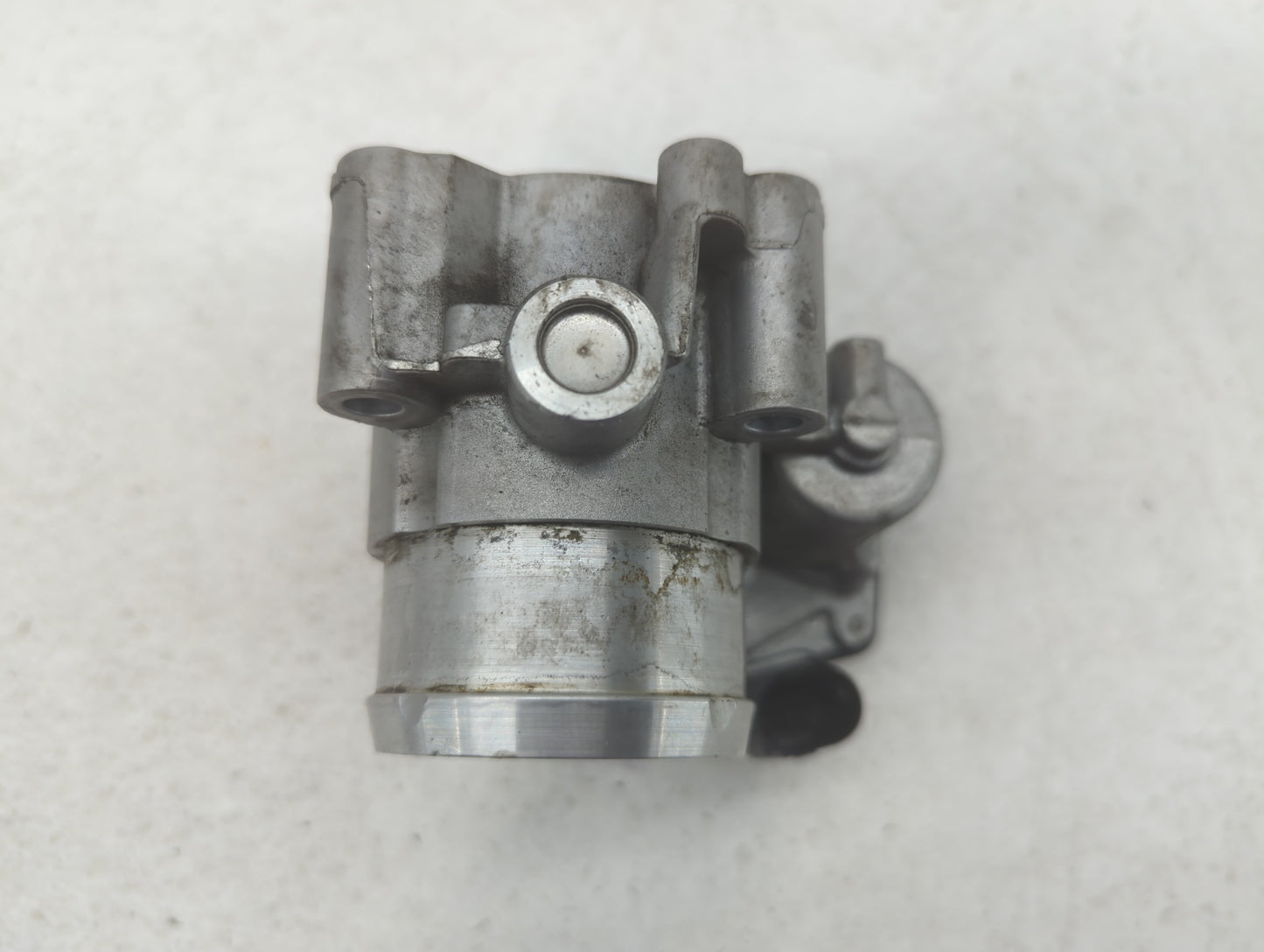 2017-2019 Ford Escape Throttle Body P/N:DS7G-9F991-CA B18 249 5048 Fits Fits 2014 2015 2016 2017 2018 2019 2020 OEM Used Aut