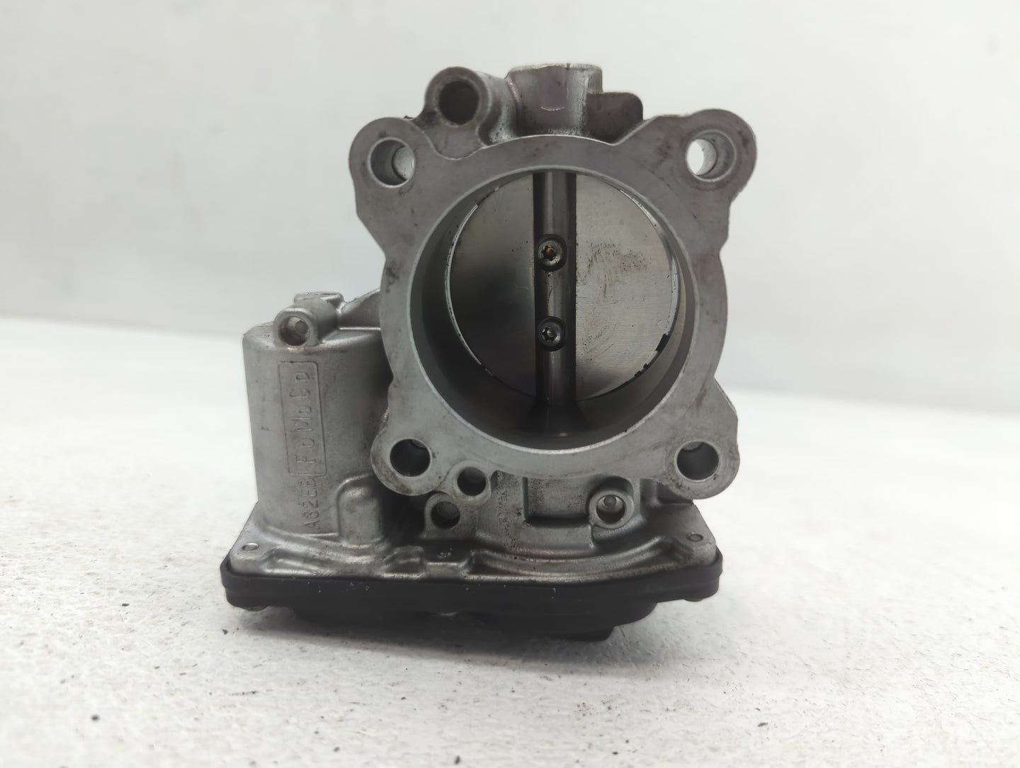 2017-2019 Ford Escape Throttle Body P/N:DS7G-9F991-CA B18 249 5048 Fits Fits 2014 2015 2016 2017 2018 2019 2020 OEM Used Aut