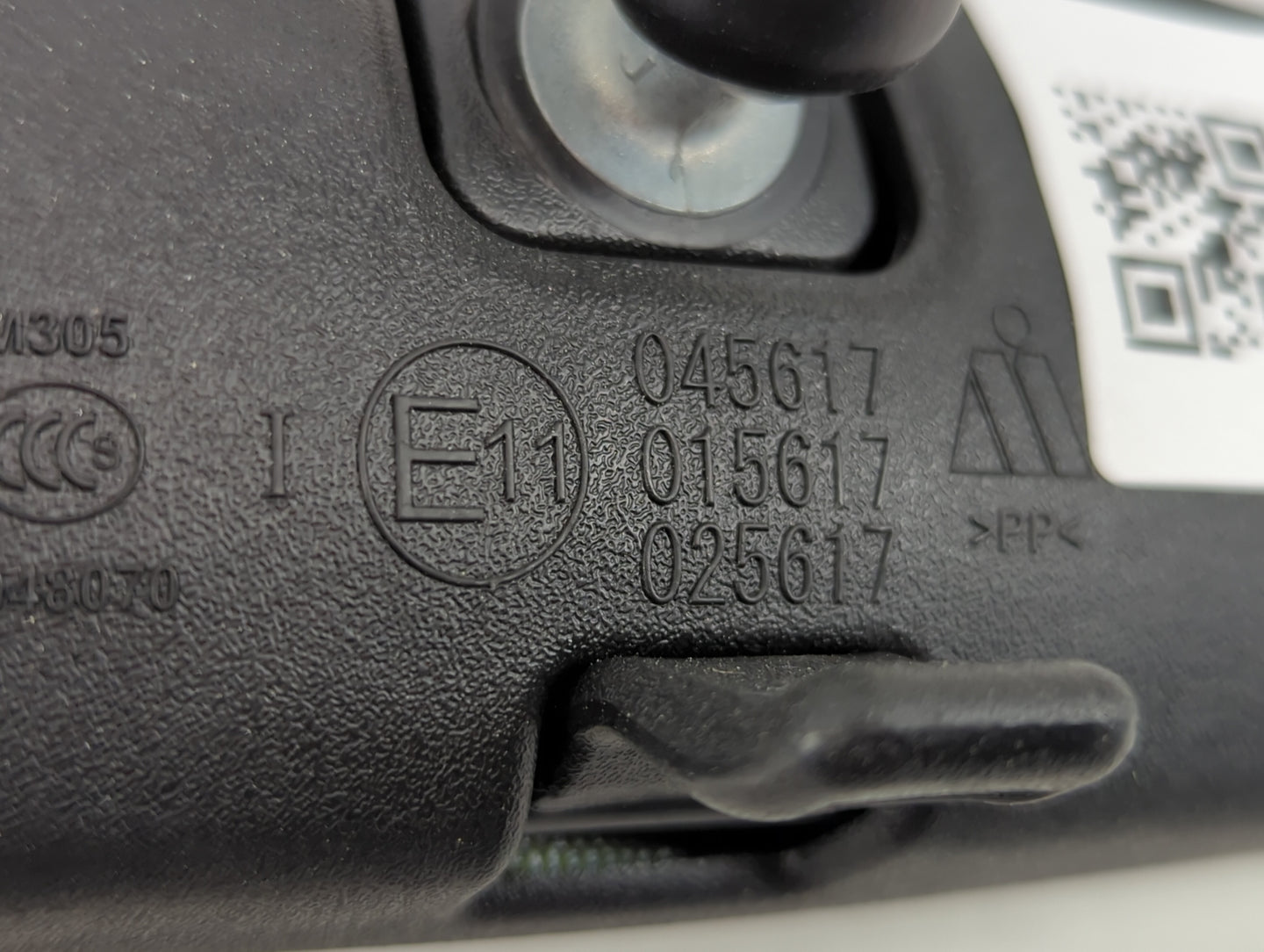 2017-2019 Ford Escape Interior Rear View Mirror Replacement OEM P/N:E11015617 E11045617 Fits Fits 2015 2016 2017 2018 2019 O