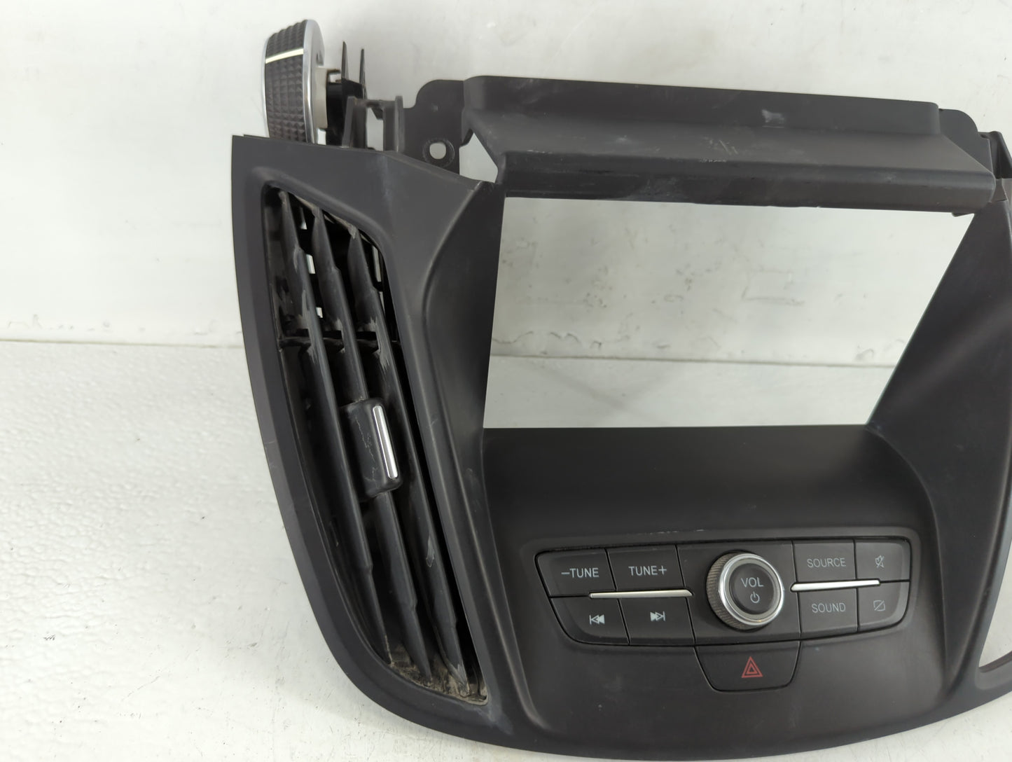 2017-2019 Ford Escape Radio AM FM Cd Player Receiver Replacement P/N:JJ5T1BK811HA Fits Fits 2017 2018 2019 OEM Used Auto Par