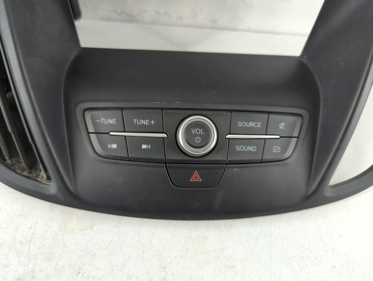 2017-2019 Ford Escape Radio AM FM Cd Player Receiver Replacement P/N:JJ5T1BK811HA Fits Fits 2017 2018 2019 OEM Used Auto Par