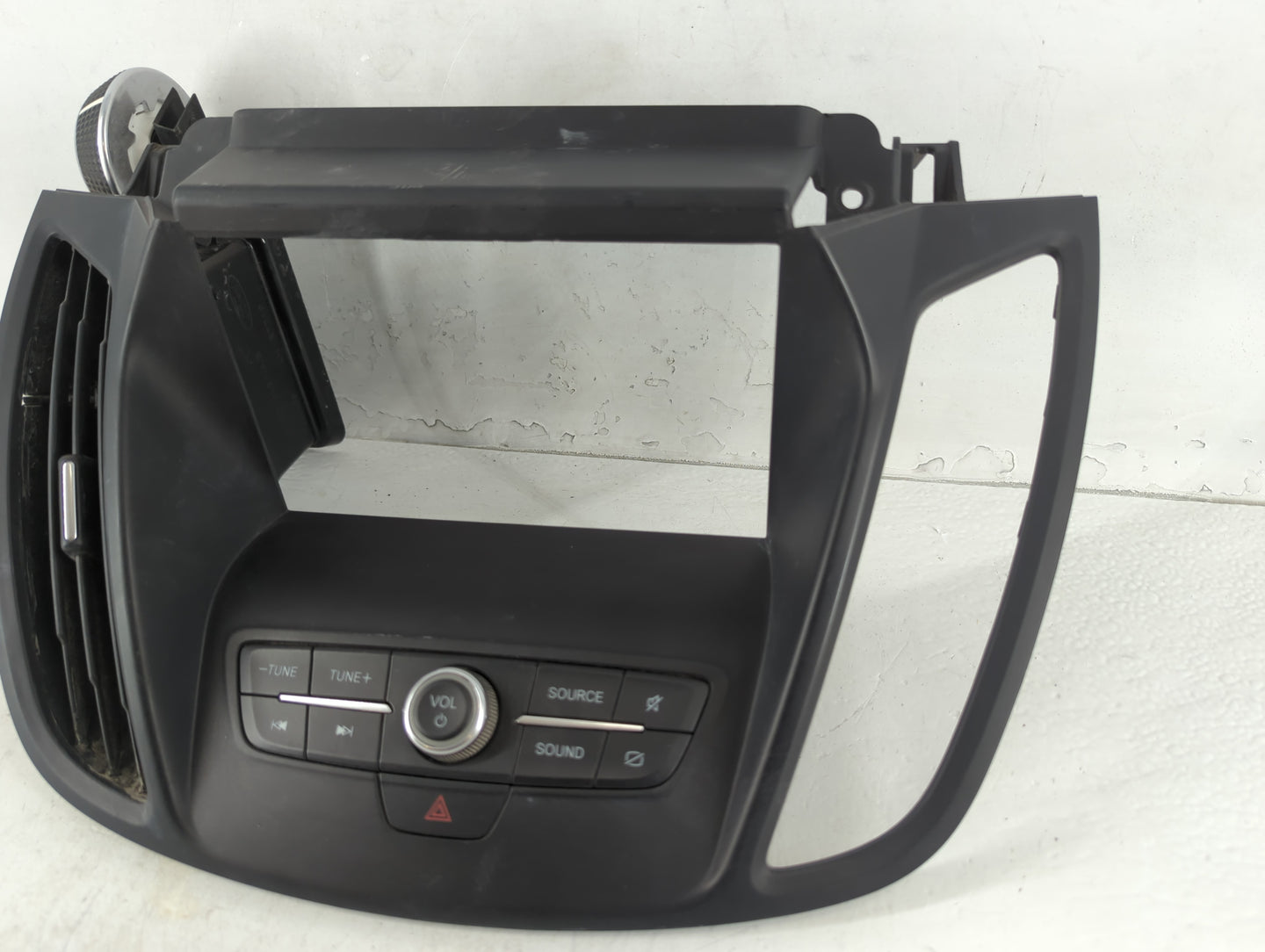 2017-2019 Ford Escape Radio AM FM Cd Player Receiver Replacement P/N:JJ5T1BK811HA Fits Fits 2017 2018 2019 OEM Used Auto Par