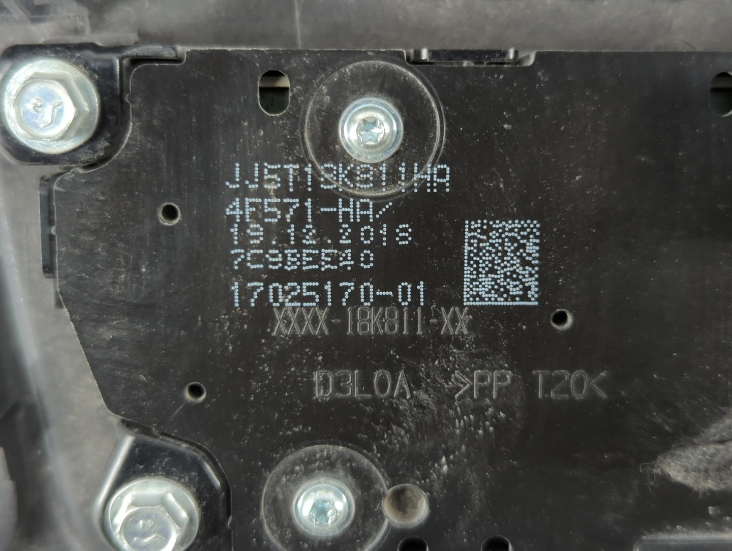 2017-2019 Ford Escape Radio AM FM Cd Player Receiver Replacement P/N:JJ5T1BK811HA Fits Fits 2017 2018 2019 OEM Used Auto Par