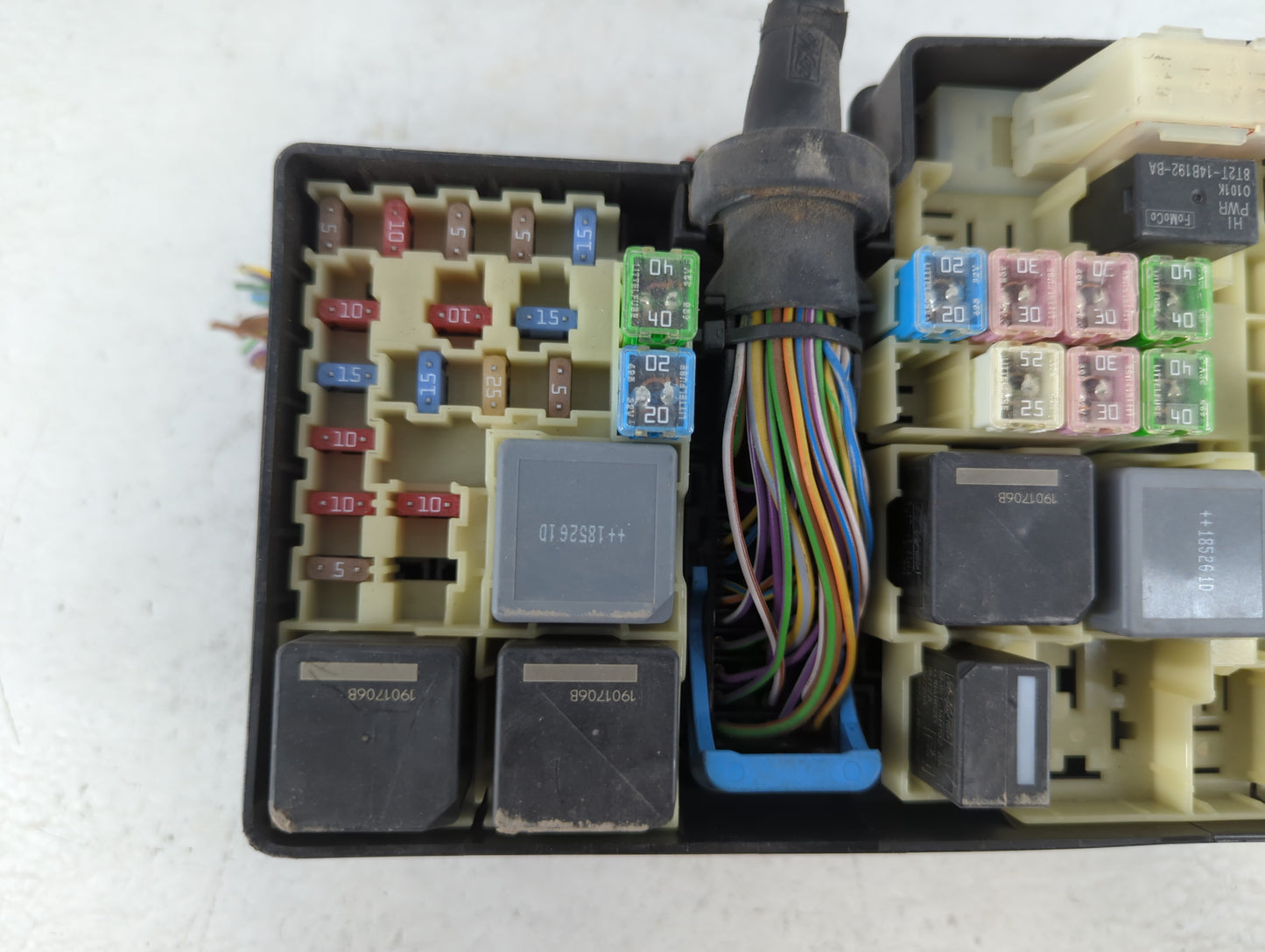 2019 Ford Escape Fusebox Fuse Box Panel Relay Module P/N:AV6T-14A067-AD Fits OEM Used Auto Parts - Oemusedautoparts1.com