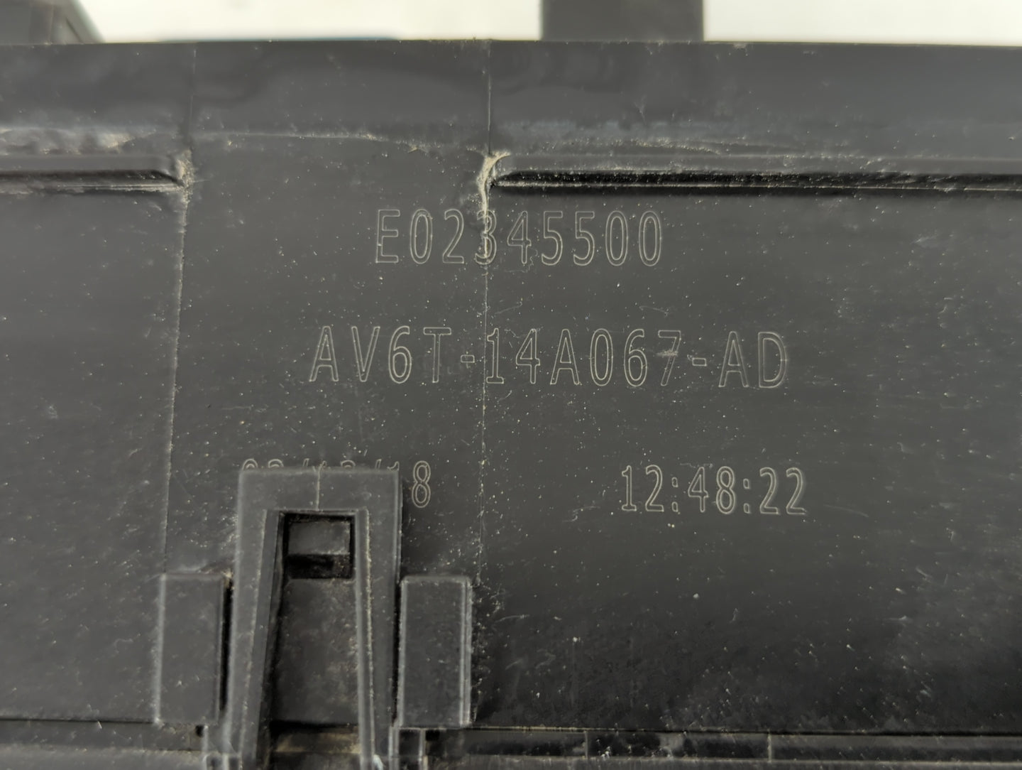 2019 Ford Escape Fusebox Fuse Box Panel Relay Module P/N:AV6T-14A067-AD Fits OEM Used Auto Parts - Oemusedautoparts1.com