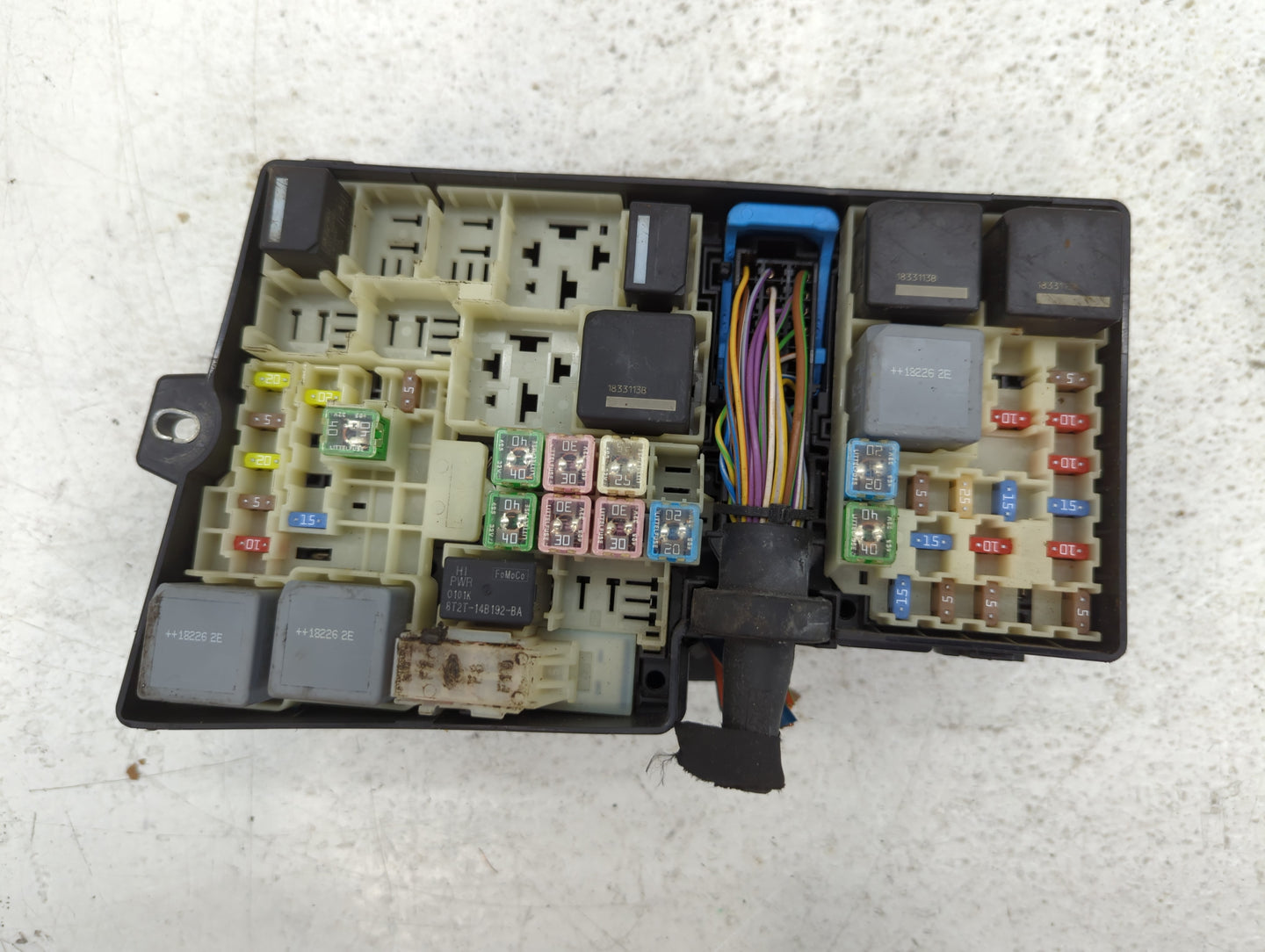 2019 Ford Escape Fusebox Fuse Box Panel Relay Module P/N:E00027328 AV6T-14A142-AB Fits OEM Used Auto Parts - Oemusedautopart