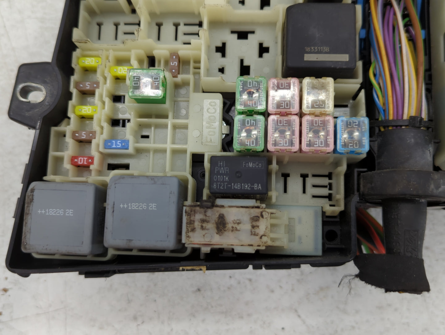 2019 Ford Escape Fusebox Fuse Box Panel Relay Module P/N:E00027328 AV6T-14A142-AB Fits OEM Used Auto Parts - Oemusedautopart