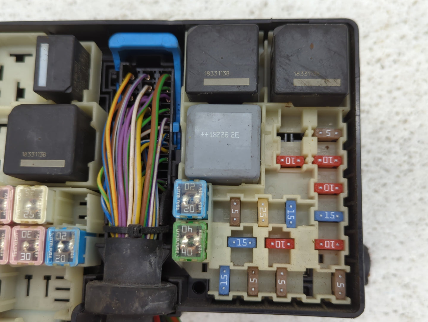 2019 Ford Escape Fusebox Fuse Box Panel Relay Module P/N:E00027328 AV6T-14A142-AB Fits OEM Used Auto Parts - Oemusedautopart