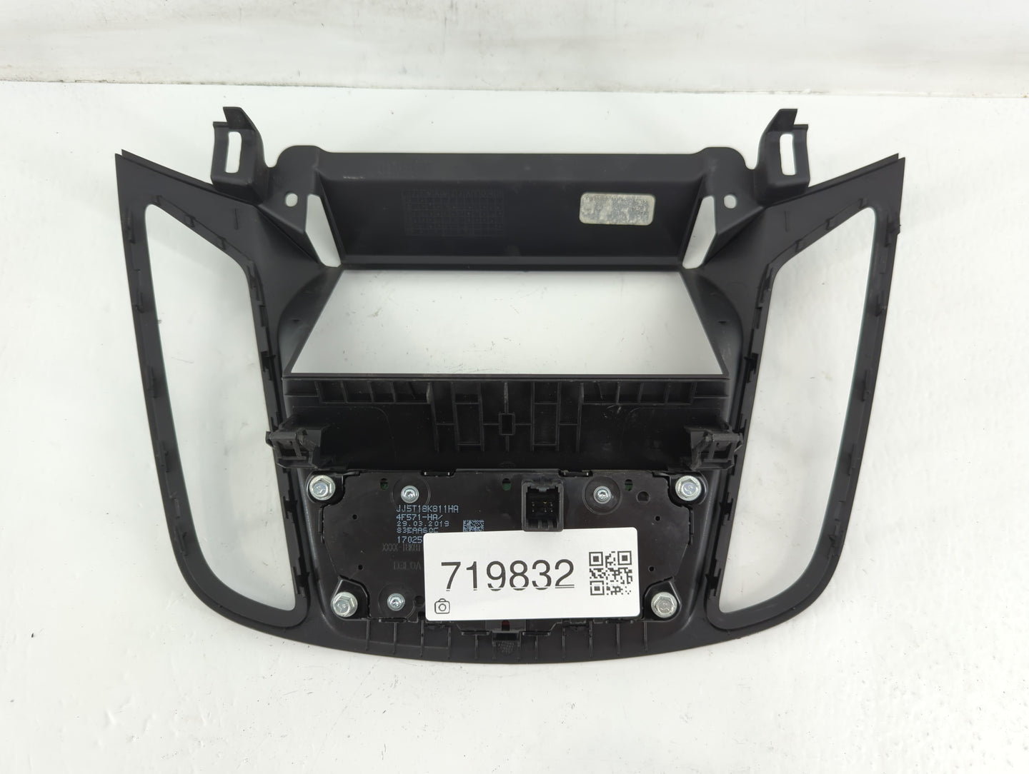 2017-2019 Ford Escape Am Fm Cd Player Radio Receiver - Oemusedautoparts1.com