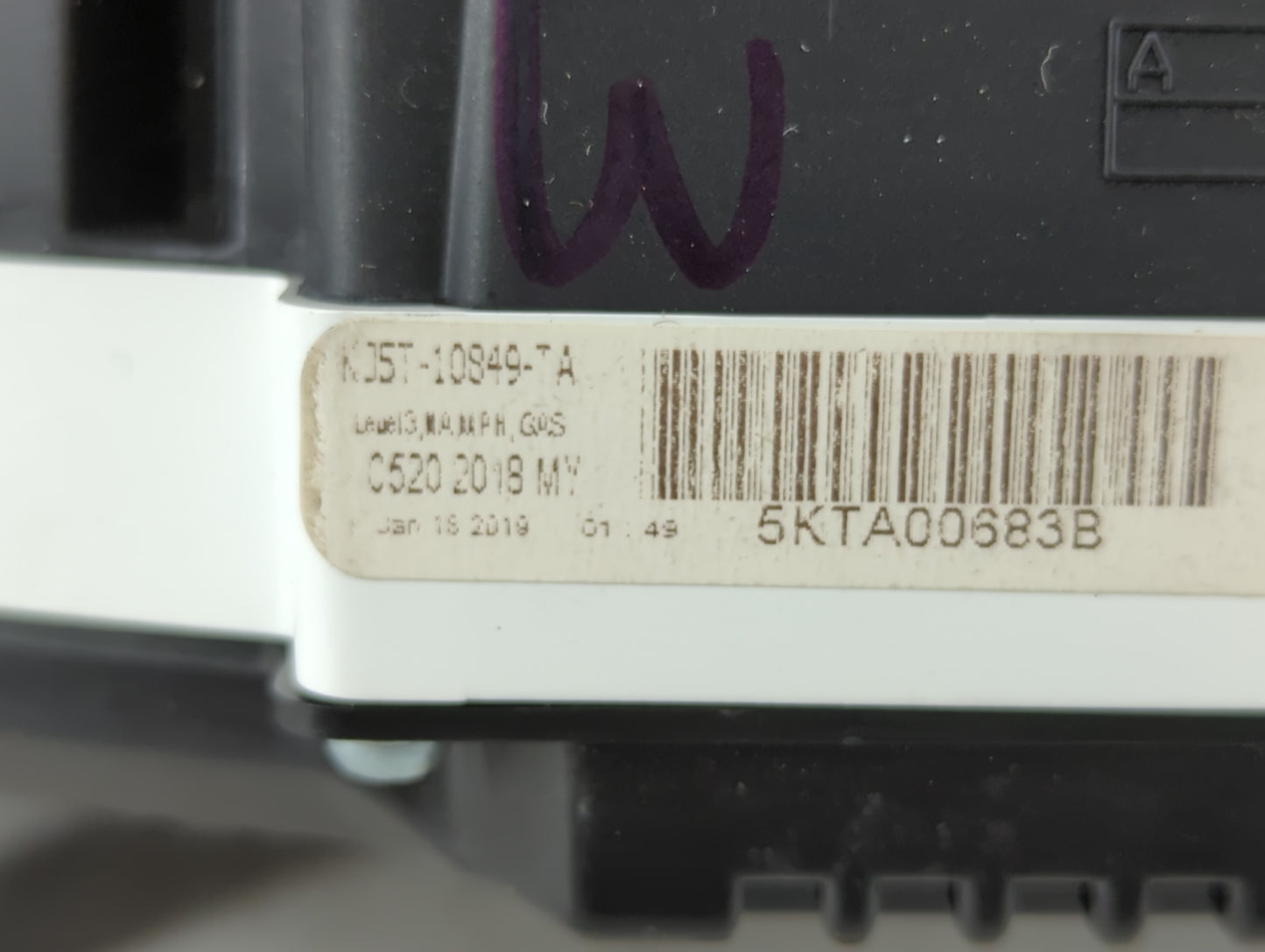 2019 Ford Escape Instrument Cluster Speedometer Gauges P/N:5KTA00683B Fits OEM Used Auto Parts - Oemusedautoparts1.com