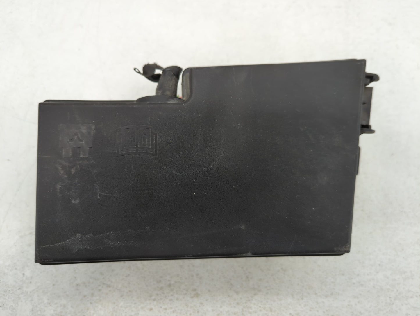2019 Ford Escape Fusebox Fuse Box Panel Relay Module P/N:E02345500 AV6T-14A067-AD Fits OEM Used Auto Parts - Oemusedautopart