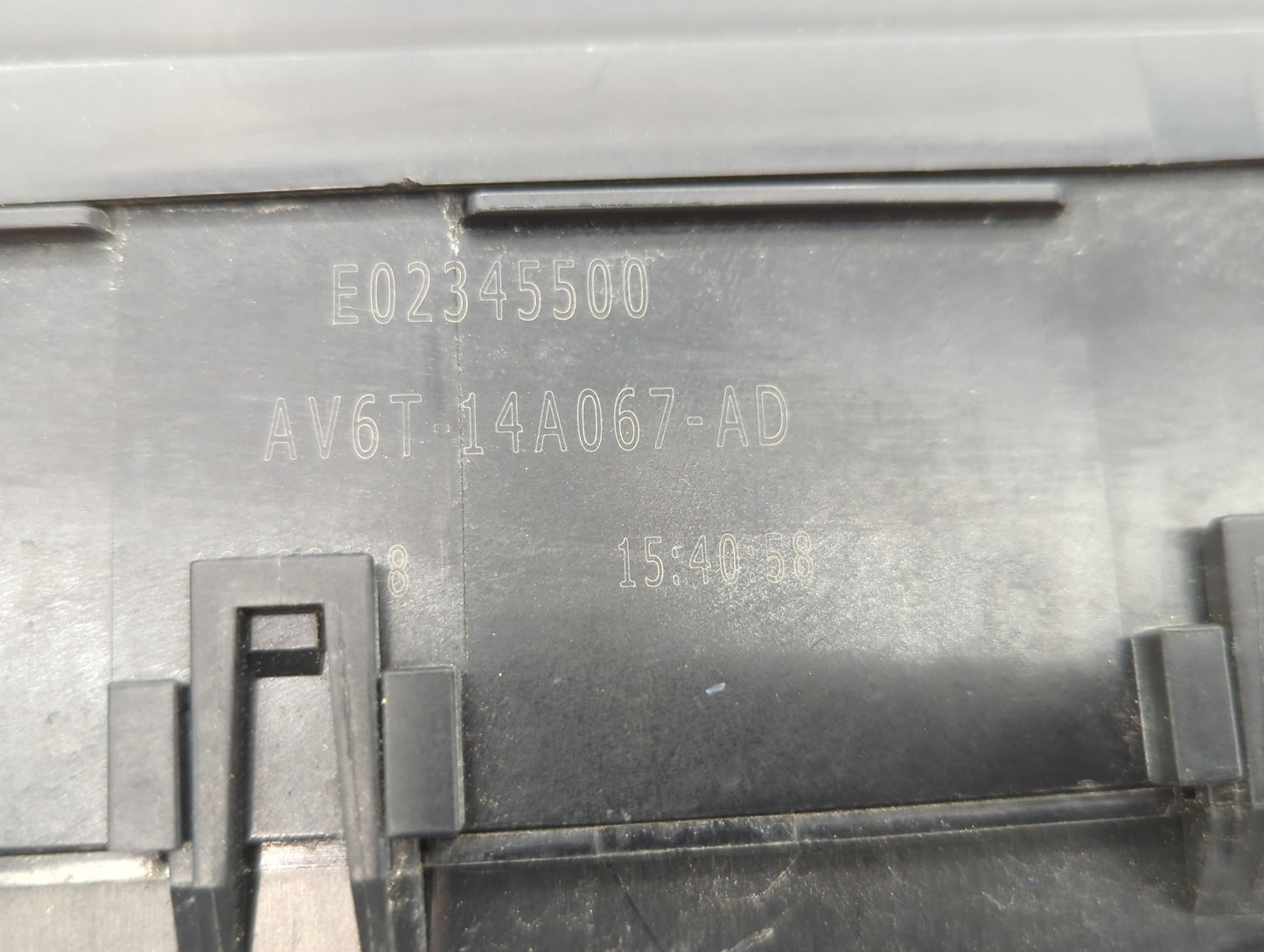 2019 Ford Escape Fusebox Fuse Box Panel Relay Module P/N:E02345500 AV6T-14A067-AD Fits OEM Used Auto Parts - Oemusedautopart