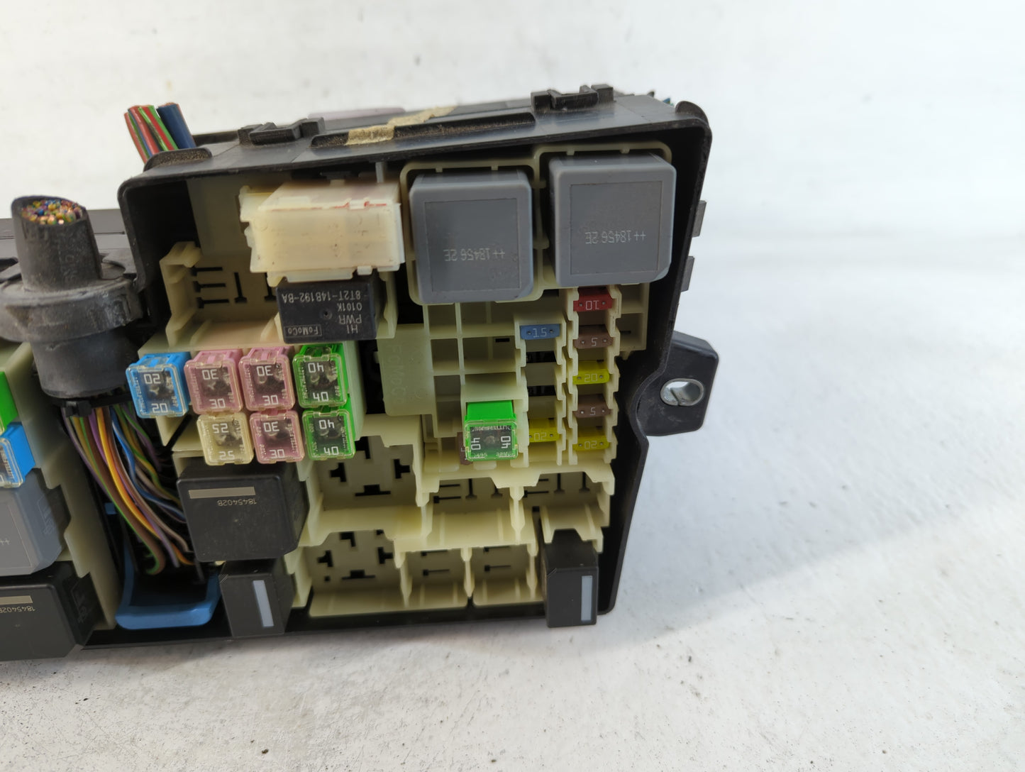 2019 Ford Escape Fusebox Fuse Box Panel Relay Module P/N:AV6T-14A067-AD E02345500 Fits OEM Used Auto Parts - Oemusedautopart