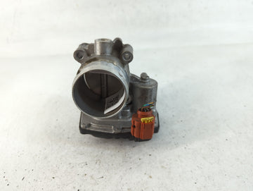 2017-2019 Ford Escape Throttle Body P/N:DS7G-9F991-CA B18 298 5284 Fits Fits 2014 2015 2016 2017 2018 2019 2020 OEM Used Aut