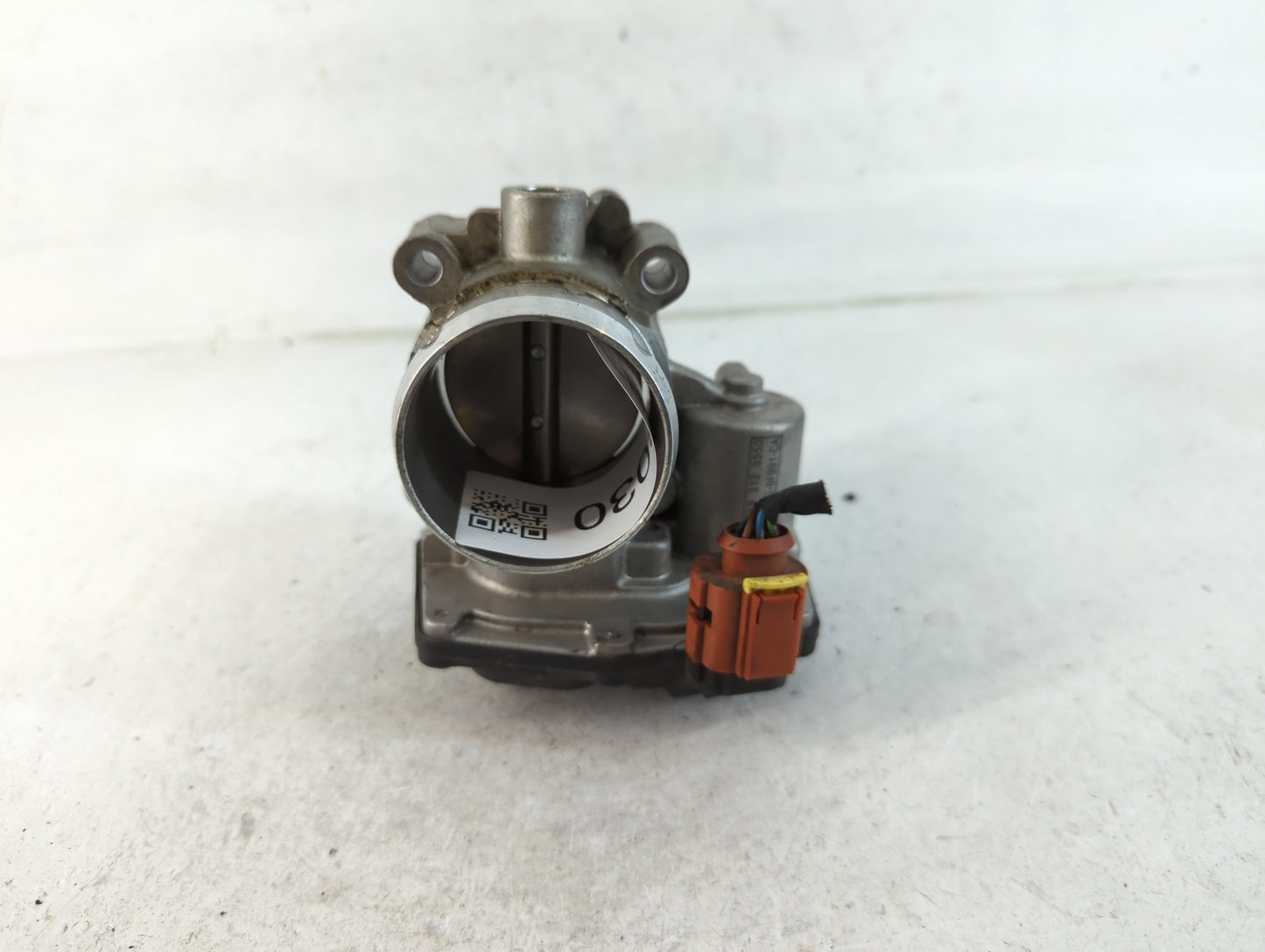 2017-2019 Ford Escape Throttle Body P/N:DS7G-9F991-CA B18 312 5550 Fits Fits 2014 2015 2016 2017 2018 2019 2020 OEM Used Aut