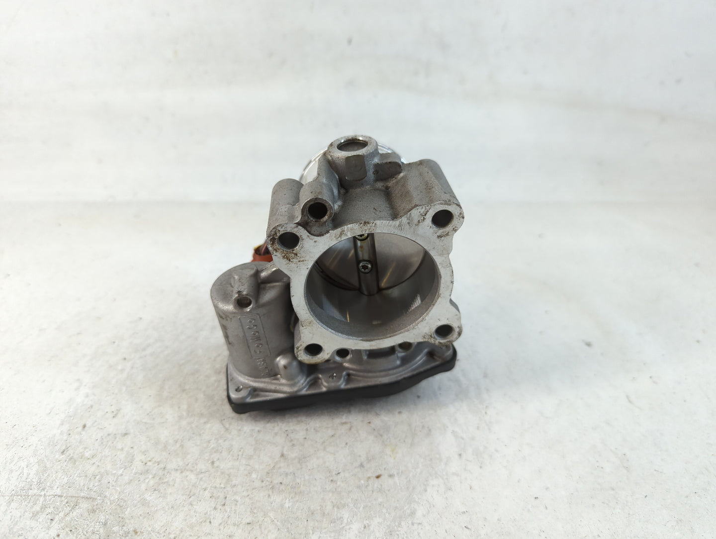 2017-2019 Ford Escape Throttle Body P/N:DS7G-9F991-CA K18 074 1787 Fits Fits 2014 2015 2016 2017 2018 2019 2020 OEM Used Aut