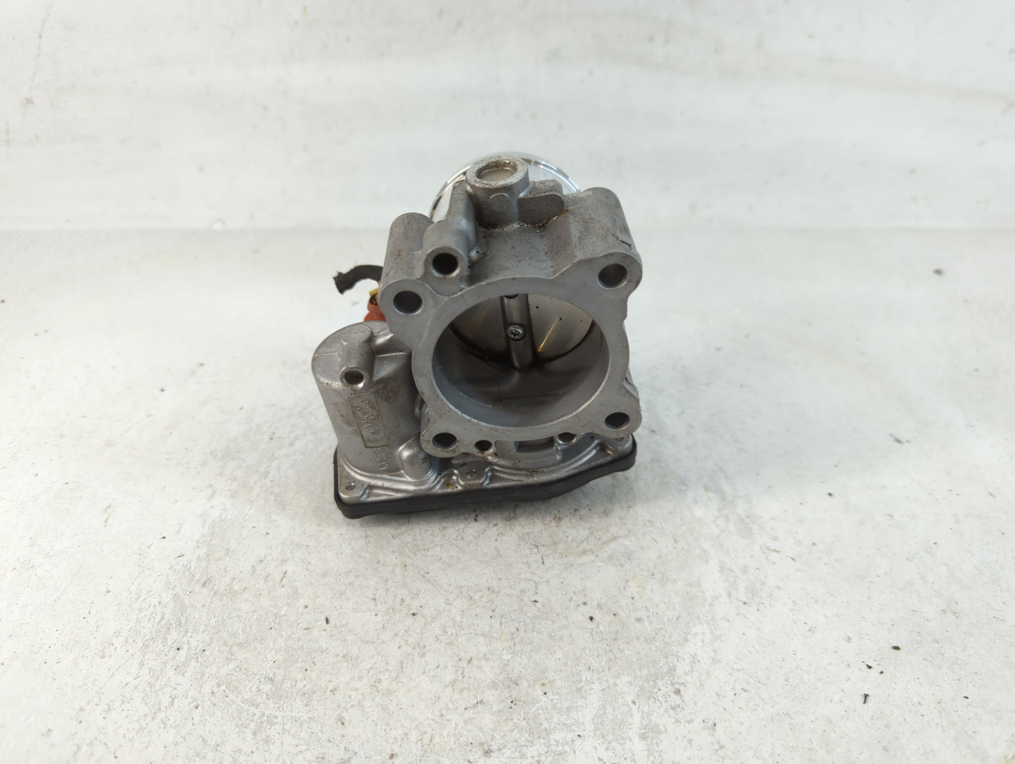2017-2019 Ford Escape Throttle Body P/N:B19 024 5654 DS7G-9F991-CA Fits Fits 2014 2015 2016 2017 2018 2019 2020 OEM Used Aut