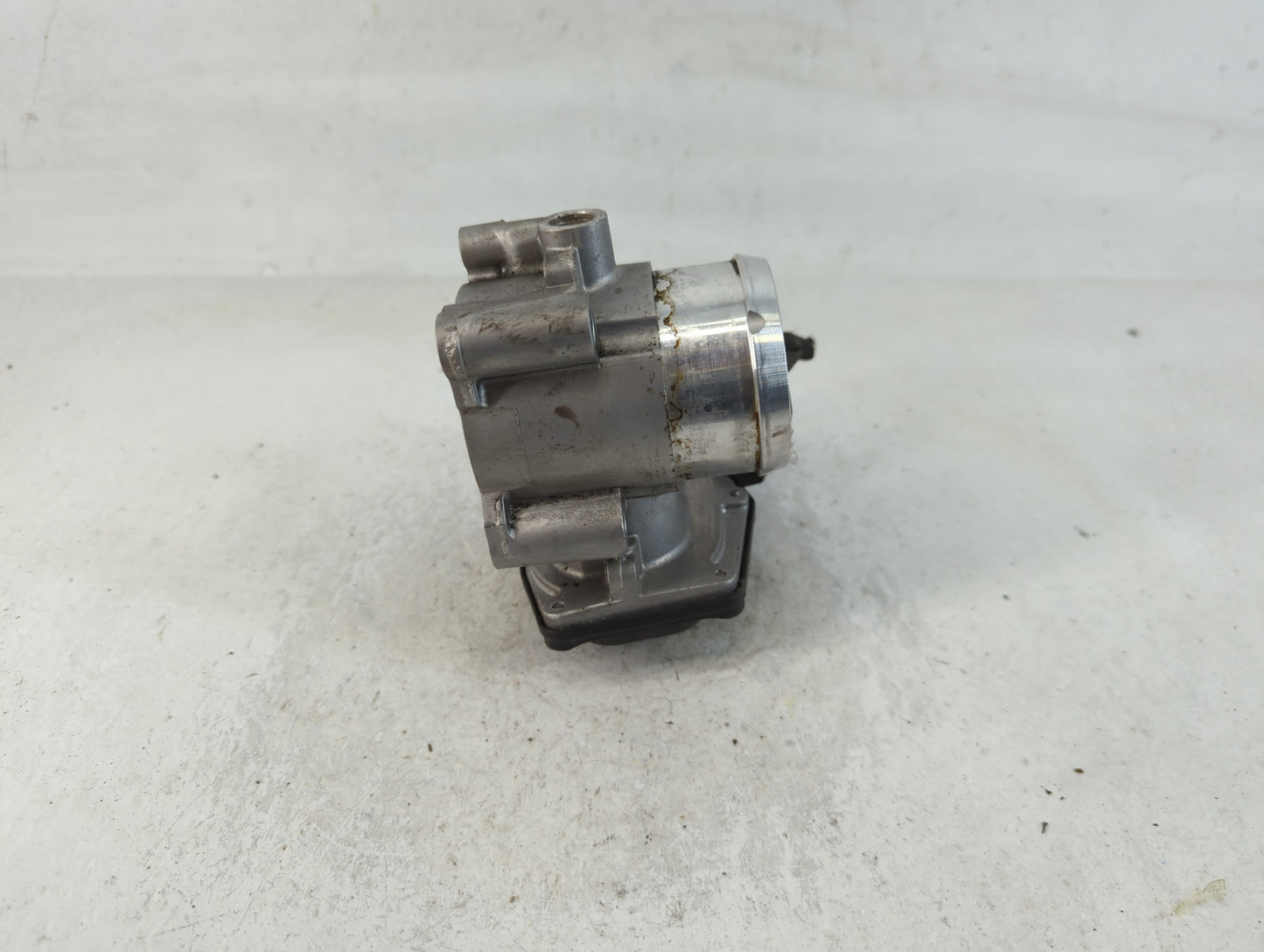2017-2019 Ford Escape Throttle Body P/N:B19 024 5654 DS7G-9F991-CA Fits Fits 2014 2015 2016 2017 2018 2019 2020 OEM Used Aut