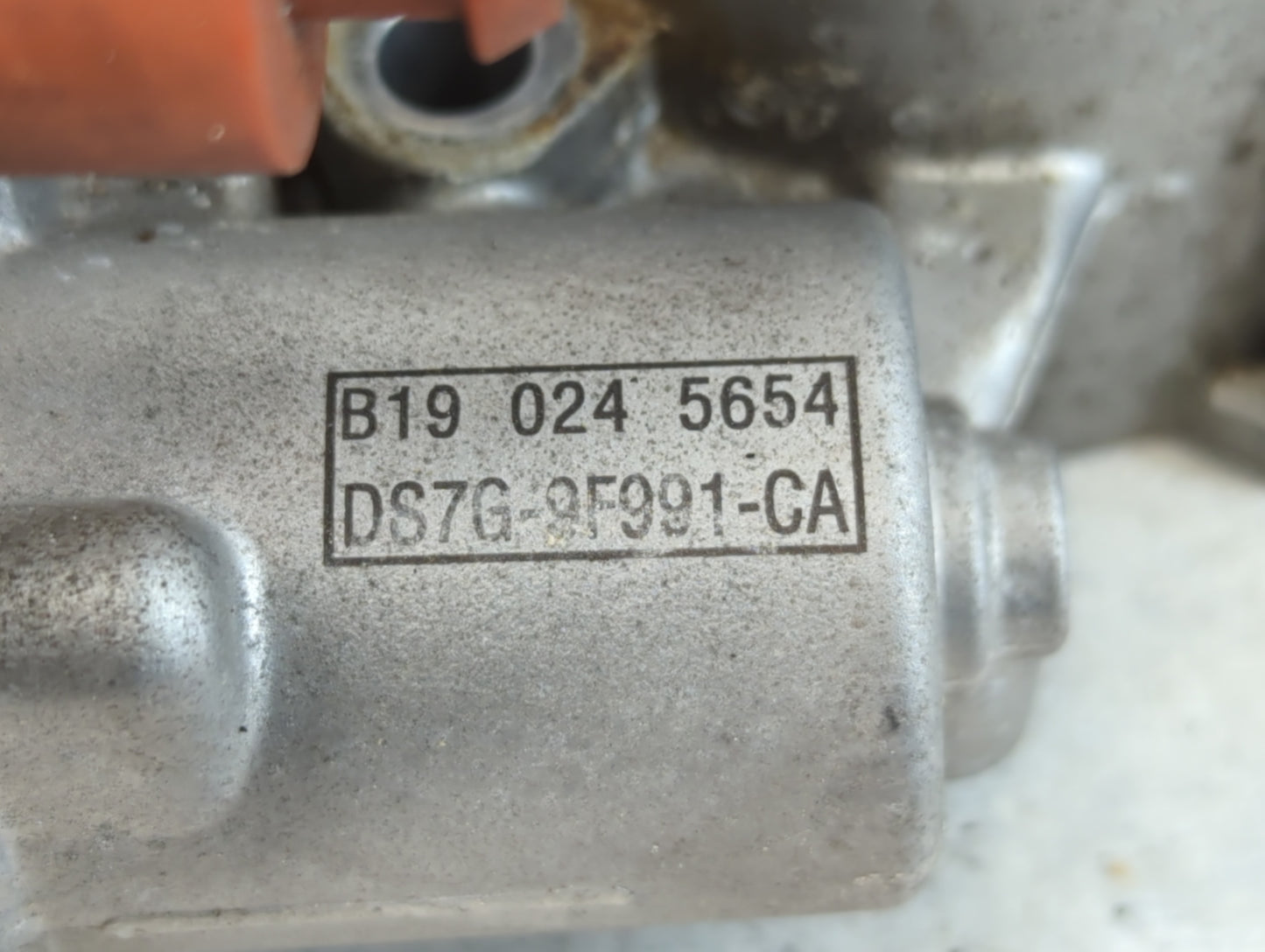 2017-2019 Ford Escape Throttle Body P/N:B19 024 5654 DS7G-9F991-CA Fits Fits 2014 2015 2016 2017 2018 2019 2020 OEM Used Aut