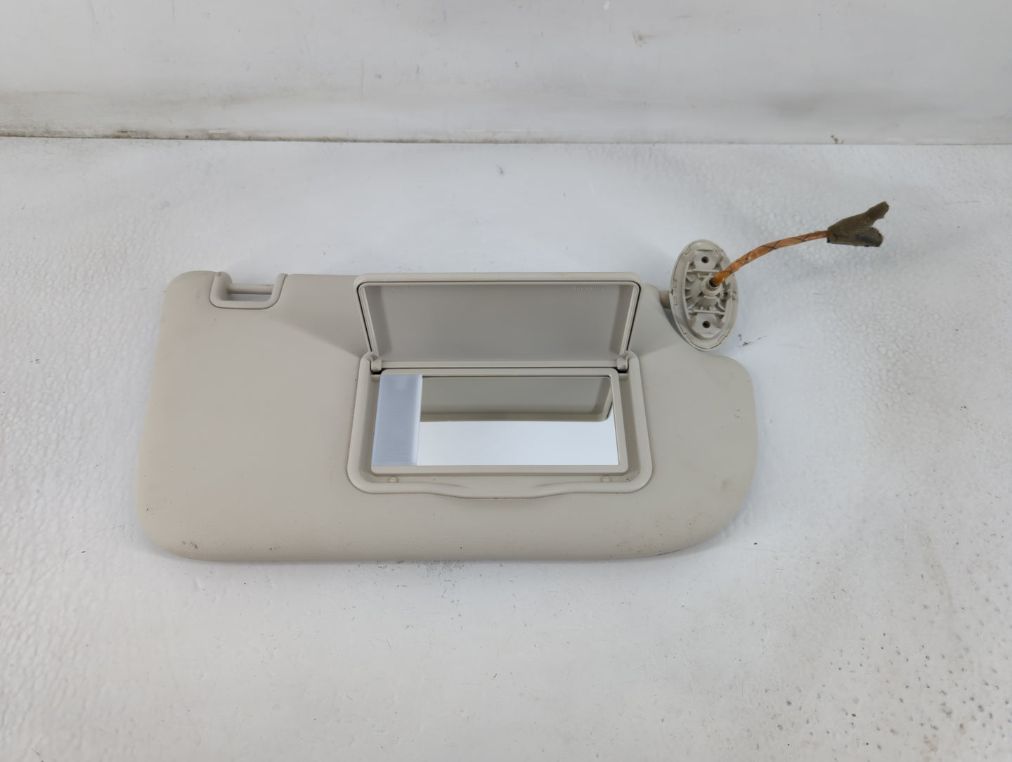2013-2019 Ford Escape Sun Visor Shade Replacement Passenger Right Mirror Fits Fits 2013 2014 2015 2016 2017 2018 2019 OEM Us