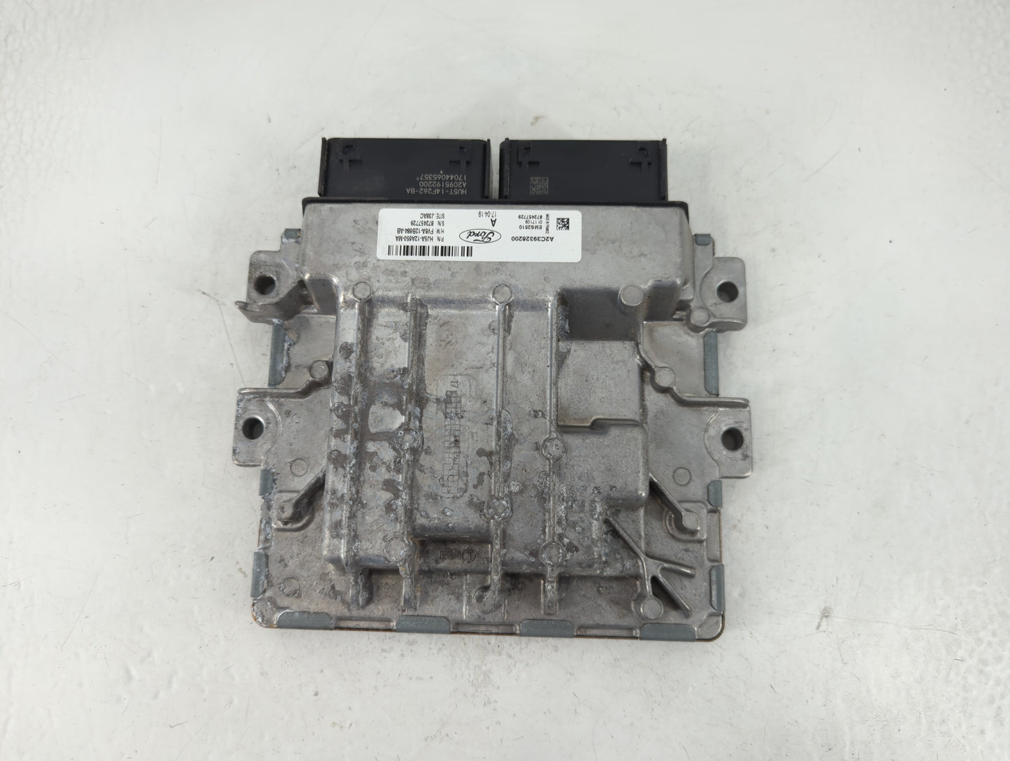 2019 Ford Escape PCM Engine Control Computer ECU ECM PCU OEM P/N:HJ5A-12A650-MA A2C39328200 Fits Fits 2020 OEM Used Auto Par