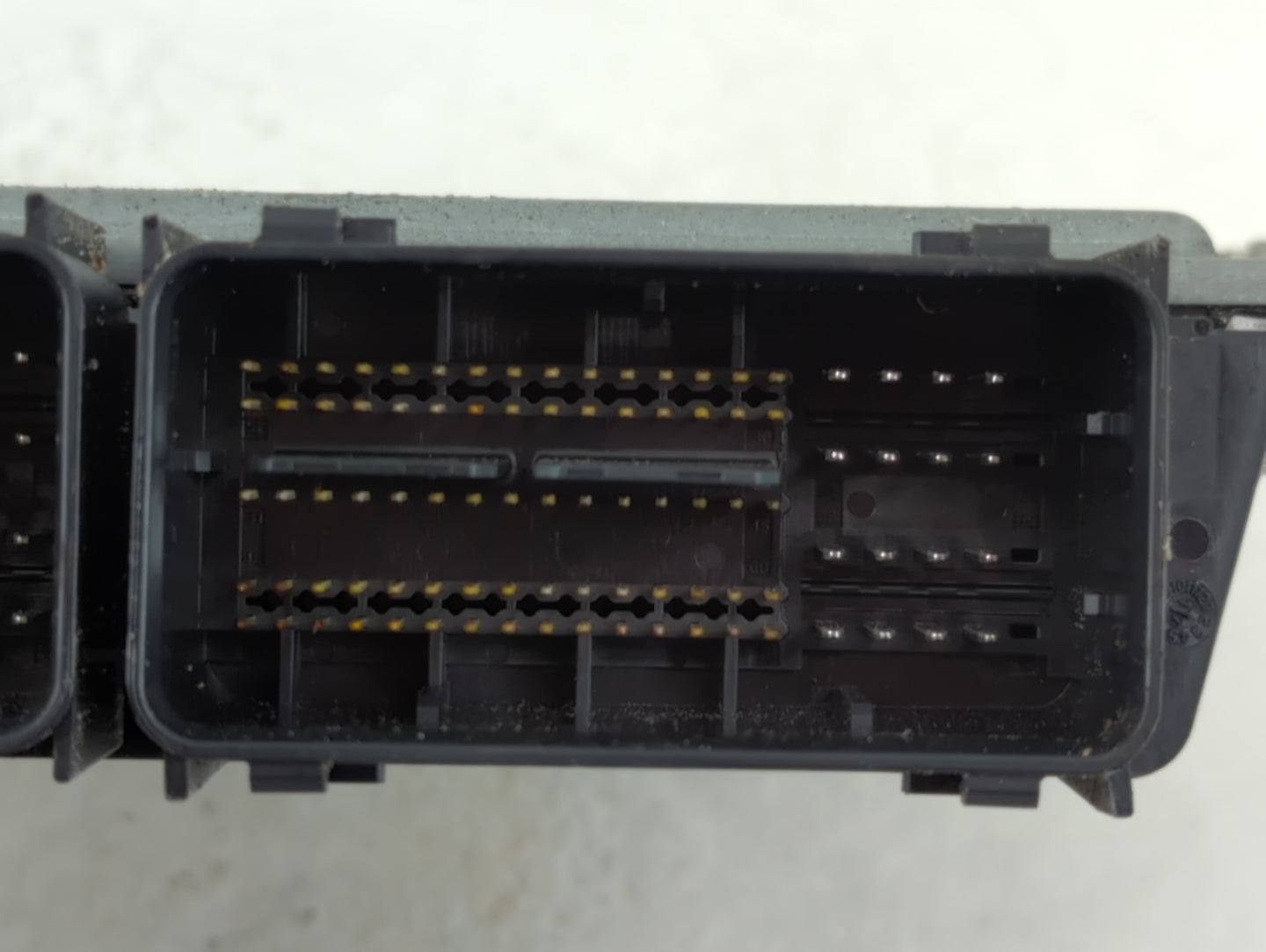 2019 Ford Escape PCM Engine Control Computer ECU ECM PCU OEM P/N:HJ5A-12A650-MA A2C39328200 Fits Fits 2020 OEM Used Auto Par