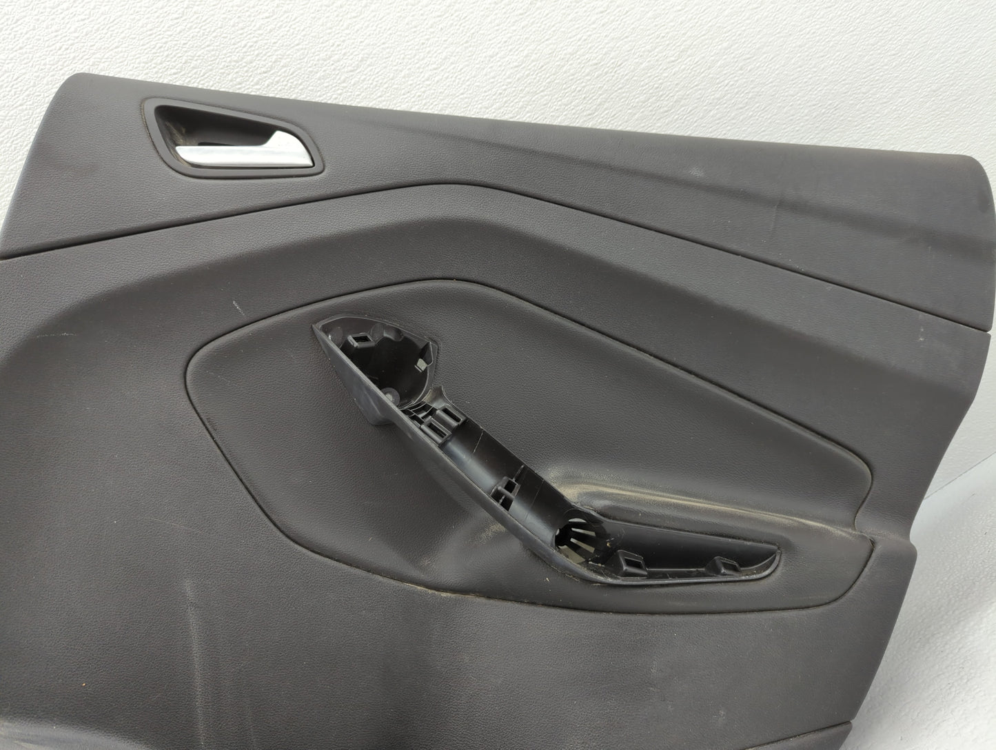 2019 Ford Escape Front Right Passenger Interior Door Panel Trim - Oemusedautoparts1.com