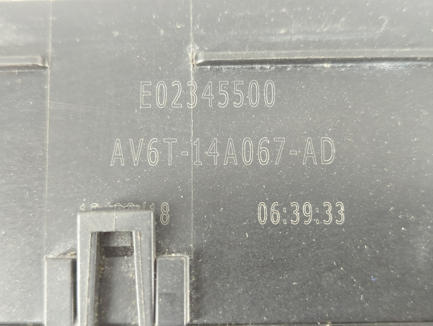 2019 Ford Escape Fusebox Fuse Box Panel Relay Module P/N:AV6T-14A142-AB E00027328 Fits OEM Used Auto Parts - Oemusedautopart