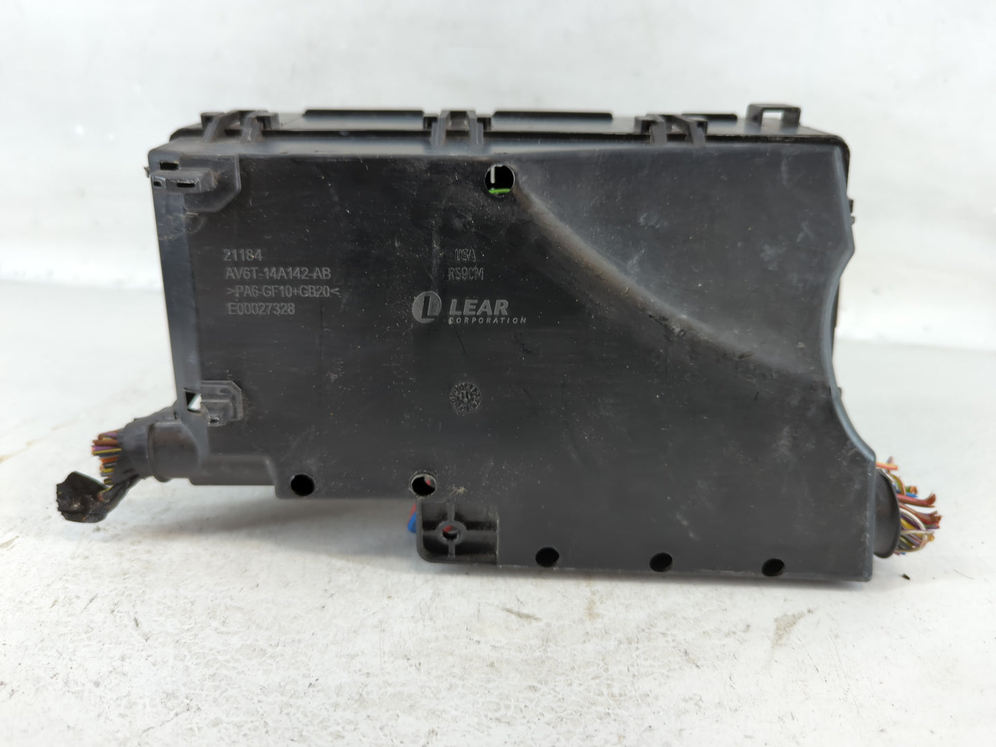 2019 Ford Escape Fusebox Fuse Box Panel Relay Module P/N:AV6T-14A067-AD E02345500 Fits OEM Used Auto Parts - Oemusedautopart