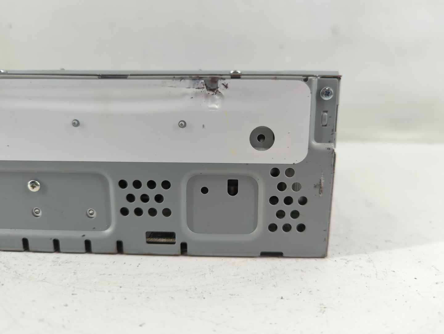 2019 Ford Escape Radio AM FM Cd Player Receiver Replacement P/N:CQ-RJ38N54M Fits OEM Used Auto Parts - Oemusedautoparts1.com