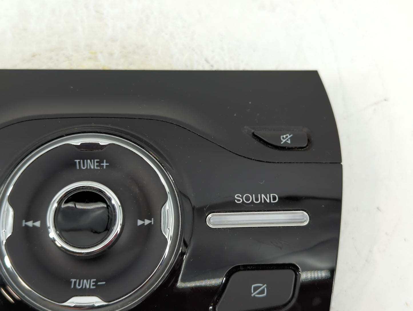 2017-2019 Ford Escape Radio AM FM Cd Player Receiver Replacement P/N:JJ5T-18K811-FA Fits Fits 2017 2018 2019 OEM Used Auto P