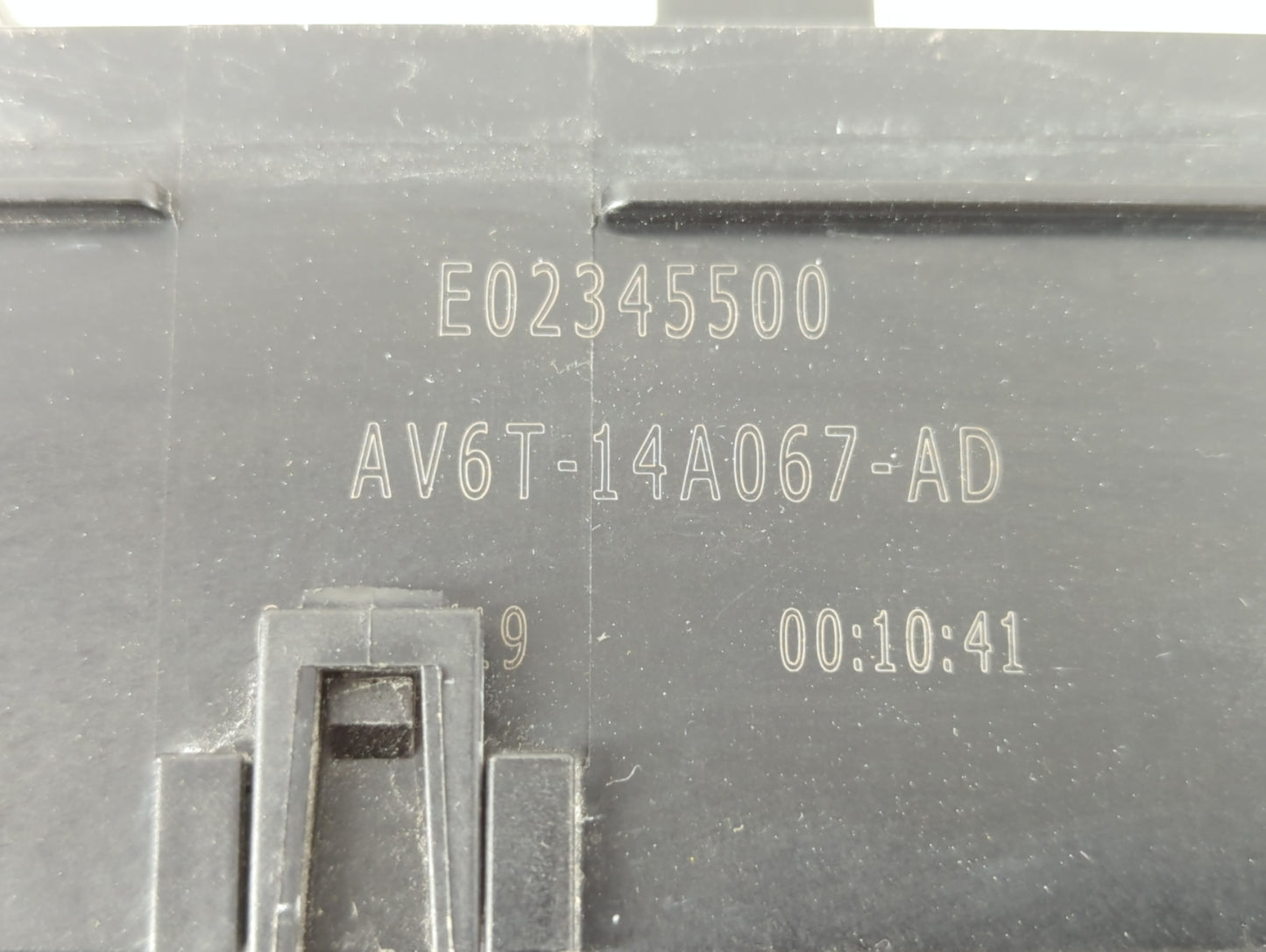 2019 Ford Escape Fusebox Fuse Box Panel Relay Module P/N:AV6T-14A067-AD E02345500 Fits OEM Used Auto Parts - Oemusedautopart